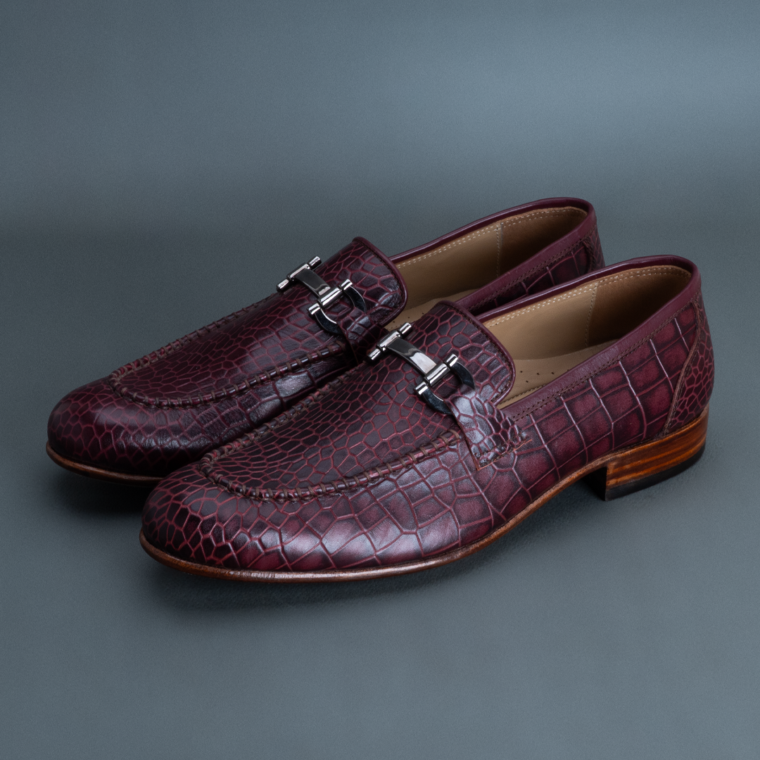 Fang Horsebit Loafer – Maroon