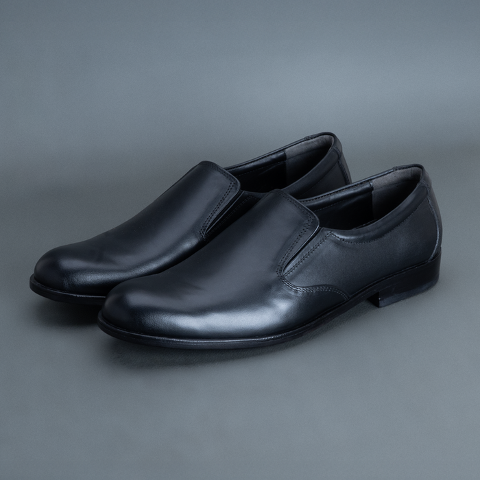 Cub Slip-on Loafer – Black