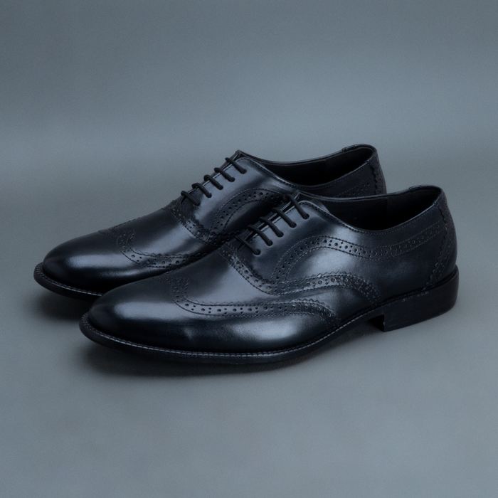 Fang Wingtip Brogue Oxford – Black