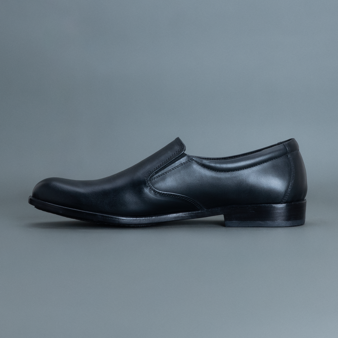 Cub Slip-on Loafer – Black