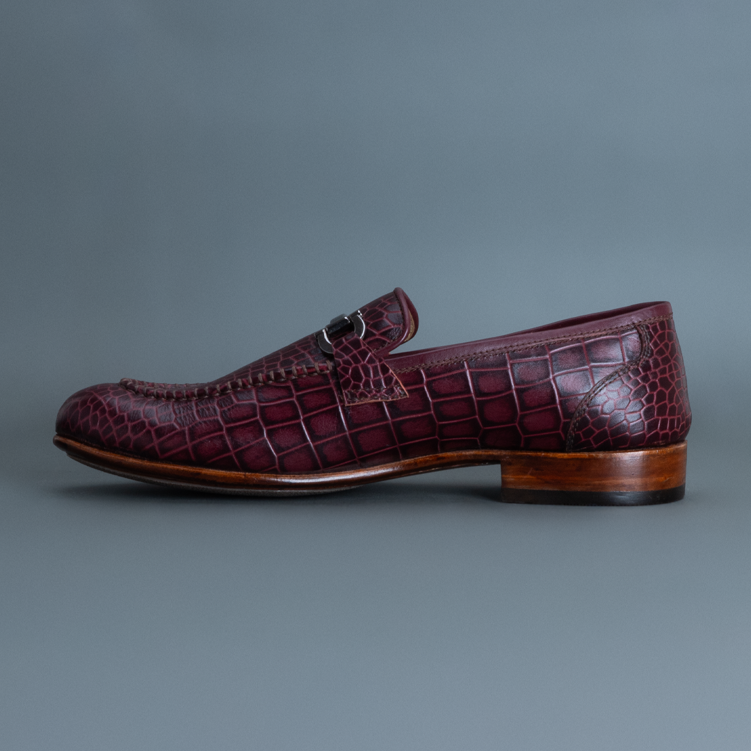 Fang Horsebit Loafer – Maroon