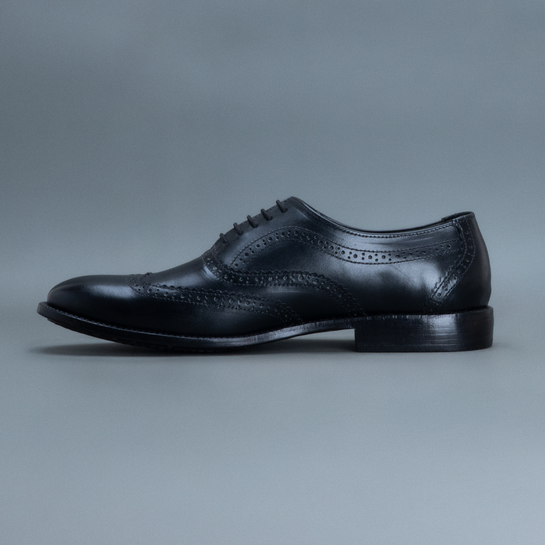 Fang Wingtip Brogue Oxford – Black