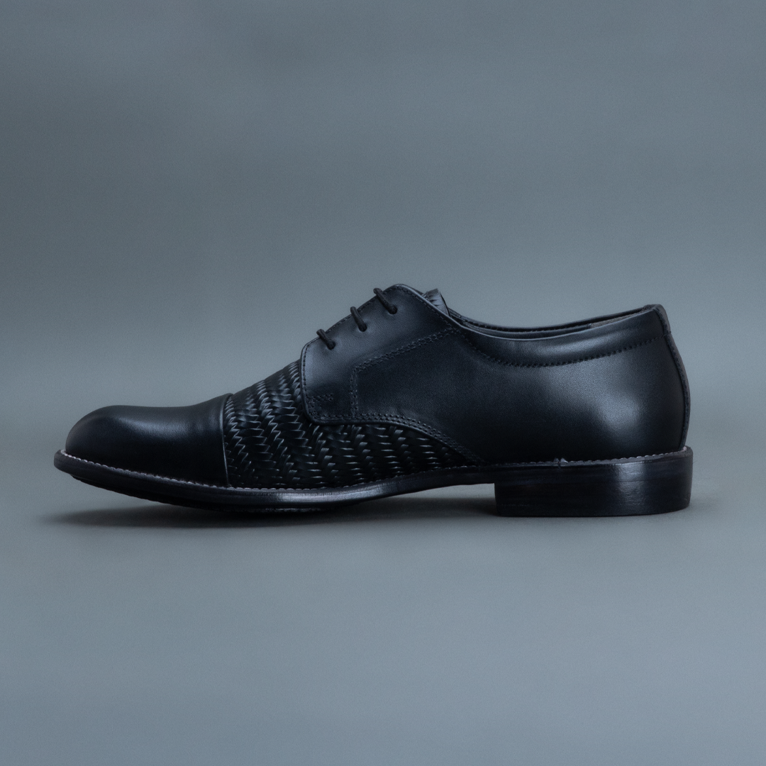 Alpha Derby – Black