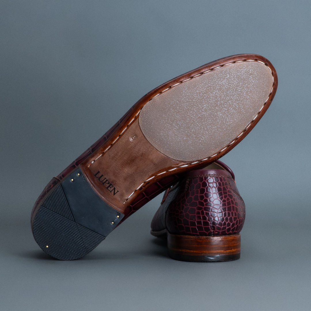 Fang Horsebit Loafer – Maroon