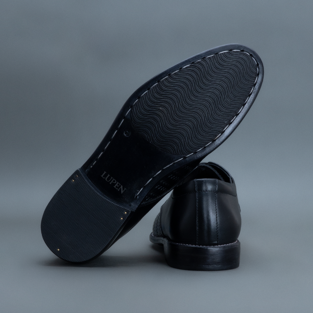 Alpha Derby – Black