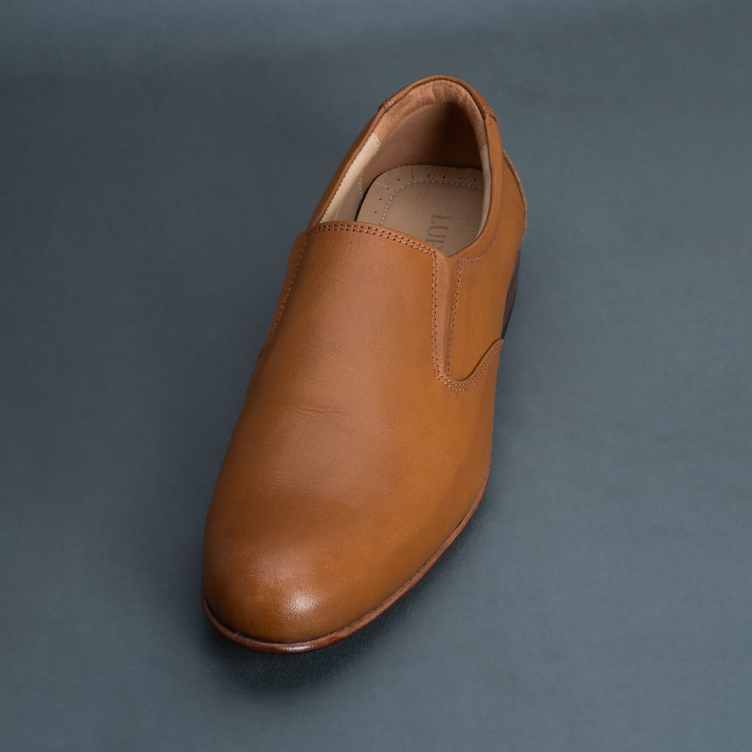 Cub Round Toe Slip-on Loafer – Light Tan